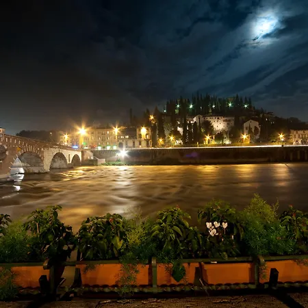 La Corte Di Giulietta Bed & Breakfast 4*