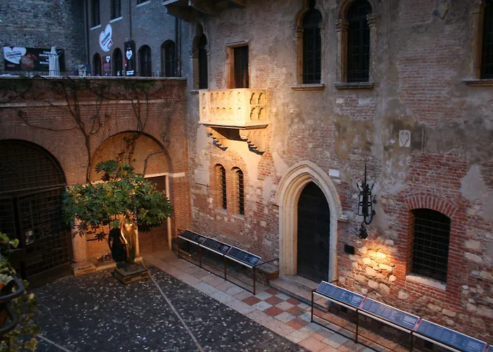 Bed & Breakfast La Corte Di Giulietta 4*