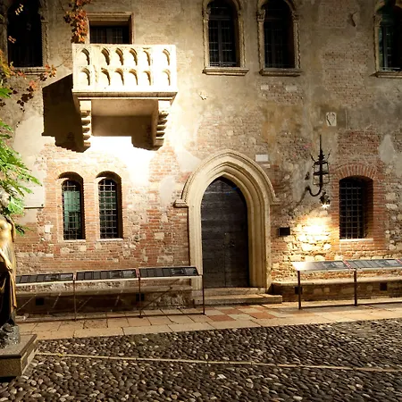 Bed and Breakfast La Corte Di Giulietta Βερόνα