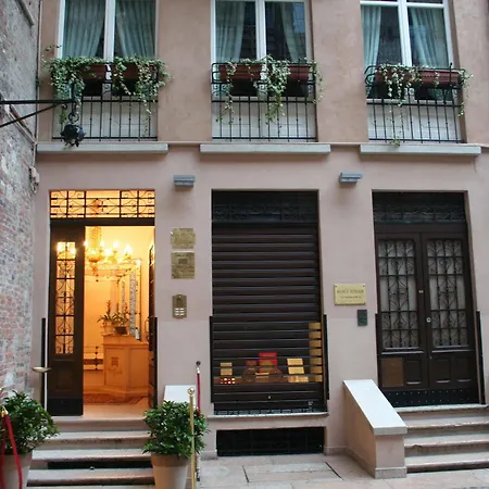 Bed & Breakfast La Corte Di Giulietta 3*