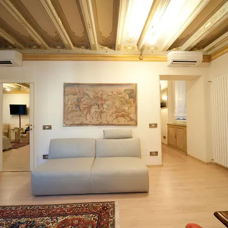 La Corte Di Giulietta Verona